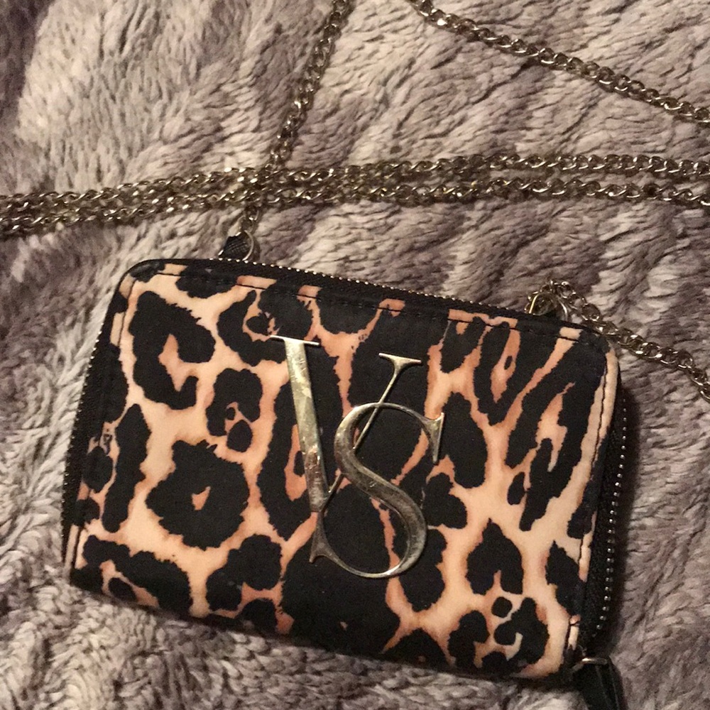 Victoria’s Secret Variety use clutch